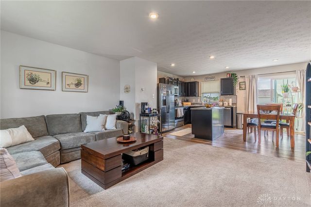 2807 Kingman Drive, Xenia, OH 45385