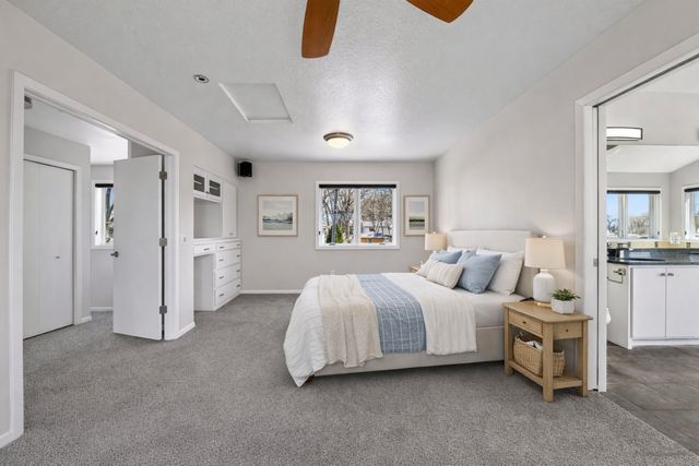 2561 Wexford Lane, Mound, MN 55364