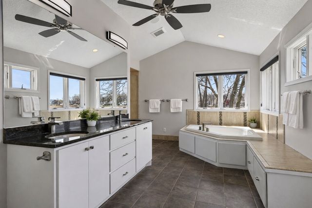 2561 Wexford Lane, Mound, MN 55364