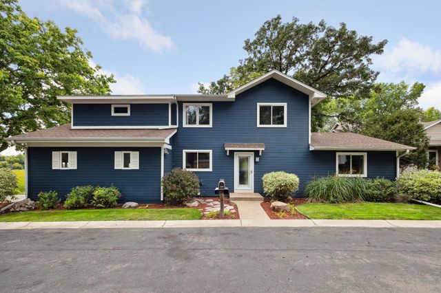 2561 Wexford Lane, Mound, MN 55364