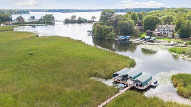 2561 Wexford Lane, Mound, MN 55364