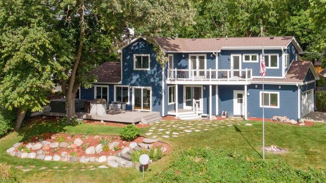 2561 Wexford Lane, Mound, MN 55364