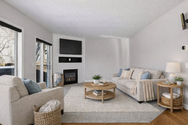 2561 Wexford Lane, Mound, MN 55364