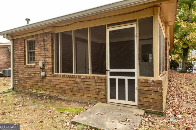 467 SOUTHERN Way, Lawrenceville, GA 30046