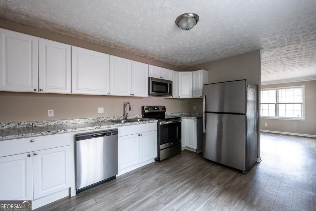 467 SOUTHERN Way, Lawrenceville, GA 30046