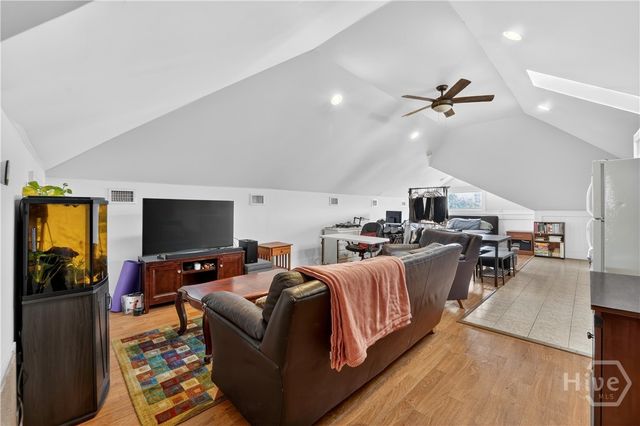 1902 Barnard Street, Savannah, GA 31401
