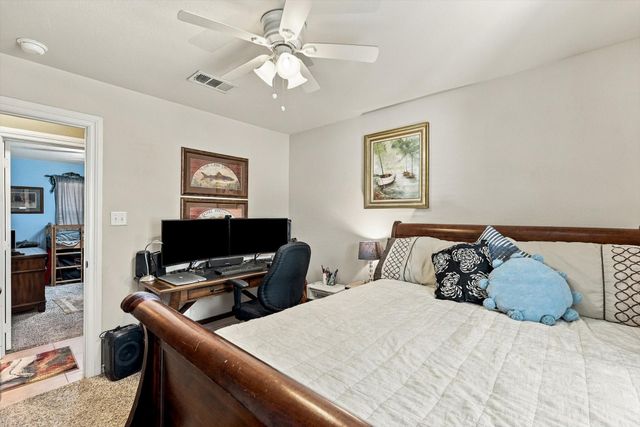 230 Oakwood Circle, Shady Shores, TX 76208