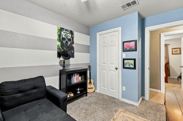 230 Oakwood Circle, Shady Shores, TX 76208