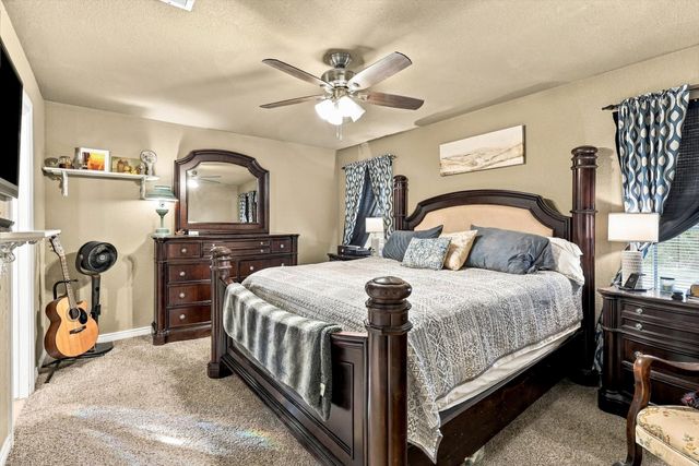230 Oakwood Circle, Shady Shores, TX 76208