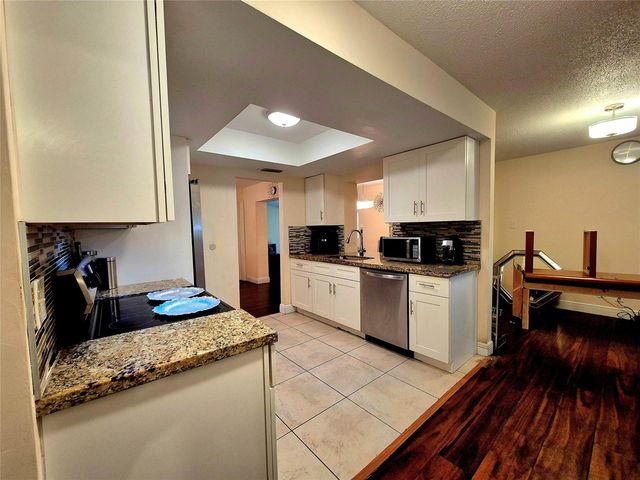 1390 NW 70th Lane, Margate, FL 33063