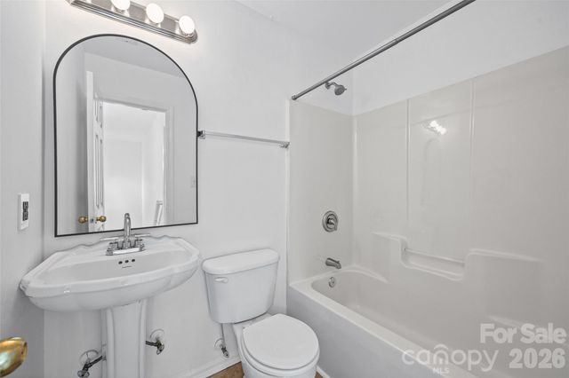 6226 Dumont Lane, Charlotte, NC 28269