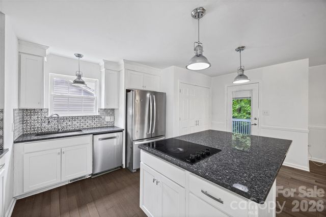 6226 Dumont Lane, Charlotte, NC 28269