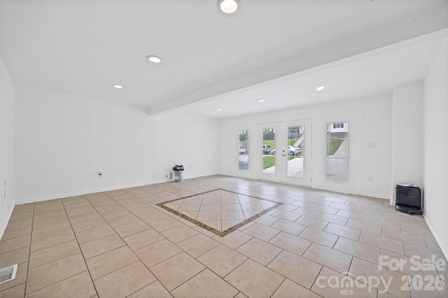 6226 Dumont Lane, Charlotte, NC 28269
