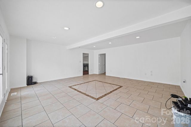 6226 Dumont Lane, Charlotte, NC 28269