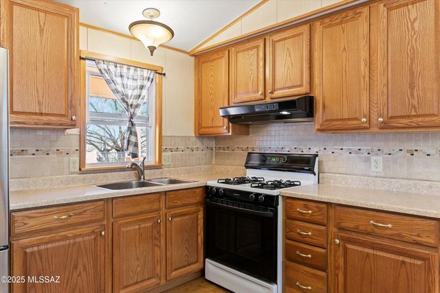 15940 N Goetz Place, Tucson, AZ 85739