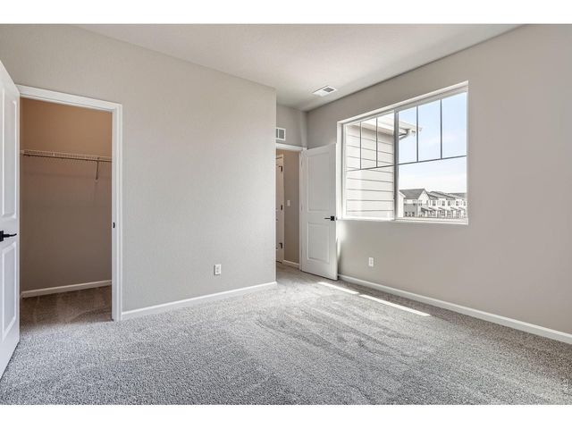 364 Rustic Barn Ln, Berthoud, CO 80513
