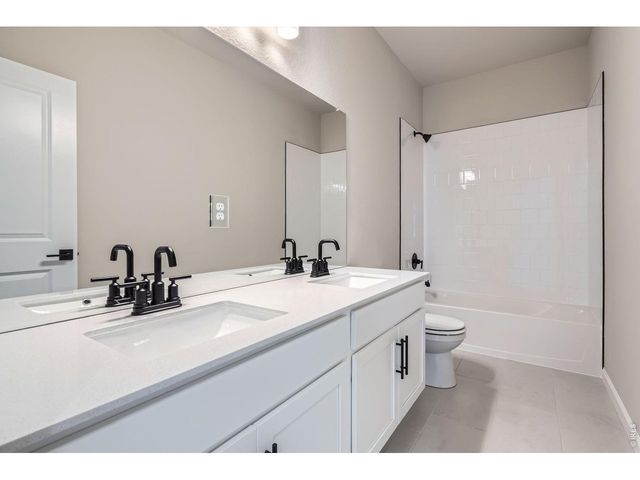 364 Rustic Barn Ln, Berthoud, CO 80513
