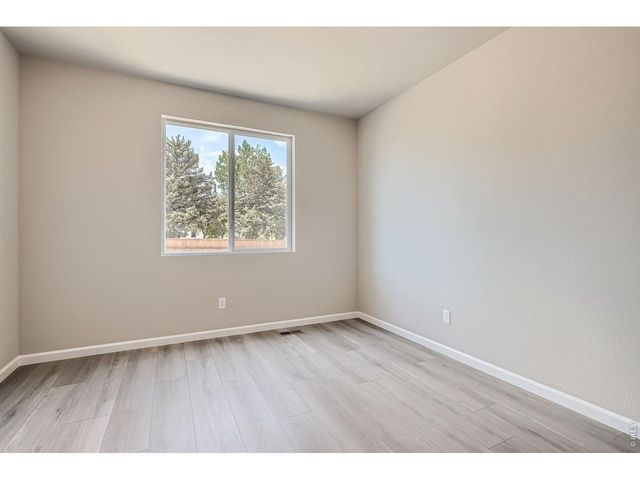 364 Rustic Barn Ln, Berthoud, CO 80513