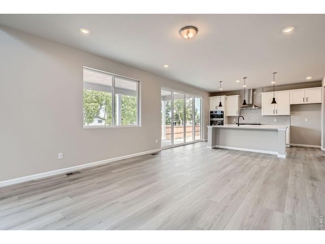 364 Rustic Barn Ln, Berthoud, CO 80513