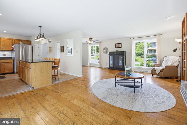 3885 STERLING WAY, Columbia, PA 17512