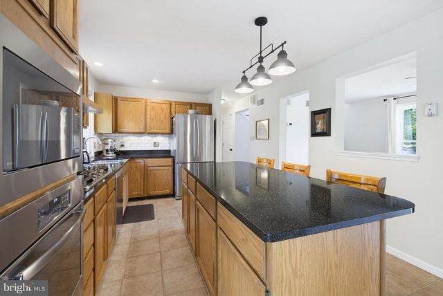 3885 STERLING WAY, Columbia, PA 17512