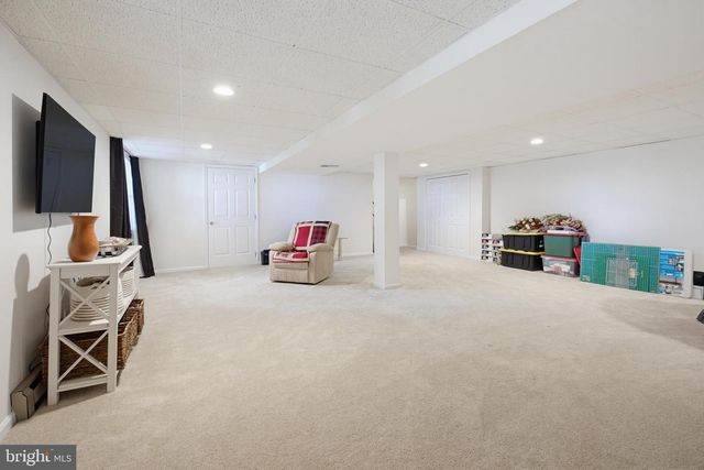 3885 STERLING WAY, Columbia, PA 17512