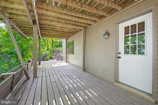3885 STERLING WAY, Columbia, PA 17512