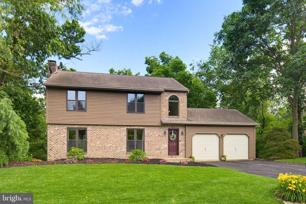 3885 STERLING WAY, Columbia, PA 17512