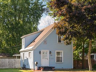 111 W Fourteenth Street, Traverse City, MI 49684