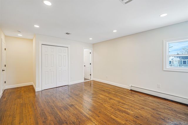 45 Oaklawn Avenue, Farmingville, NY 11738