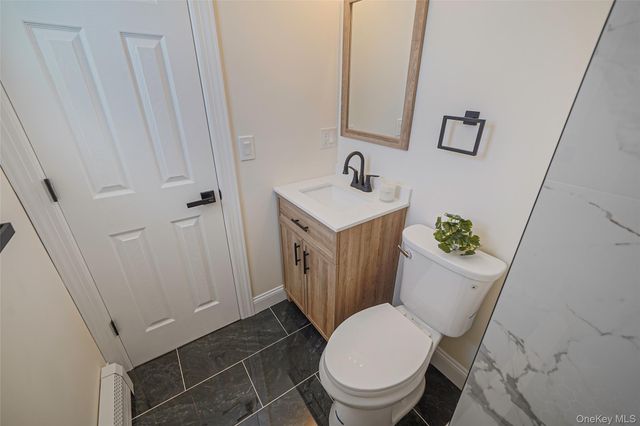 45 Oaklawn Avenue, Farmingville, NY 11738