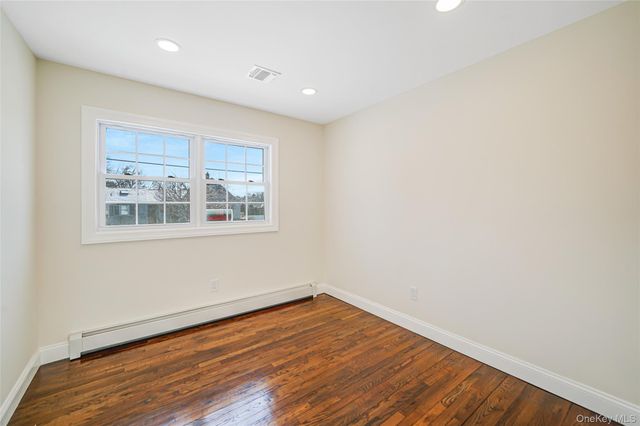 45 Oaklawn Avenue, Farmingville, NY 11738