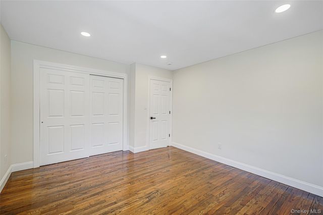 45 Oaklawn Avenue, Farmingville, NY 11738