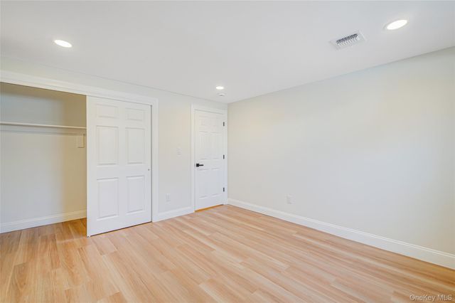 45 Oaklawn Avenue, Farmingville, NY 11738