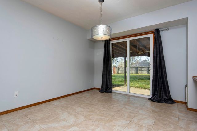 1111 W Verna Lane, Nixa, MO 65714