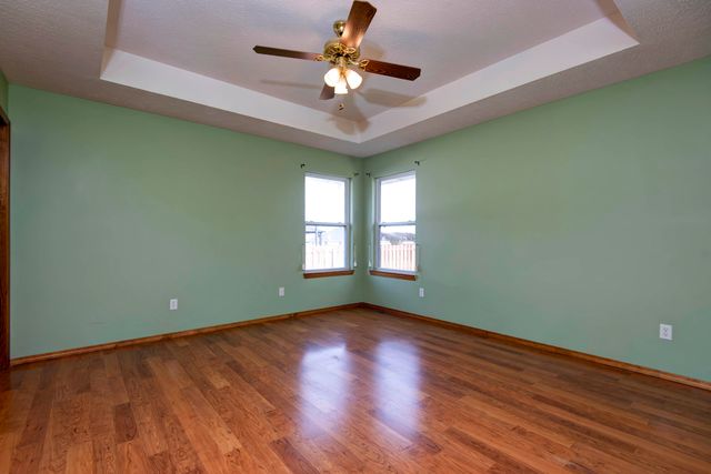 1111 W Verna Lane, Nixa, MO 65714