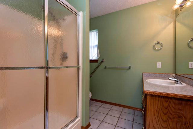 1111 W Verna Lane, Nixa, MO 65714