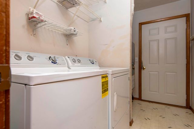 1111 W Verna Lane, Nixa, MO 65714