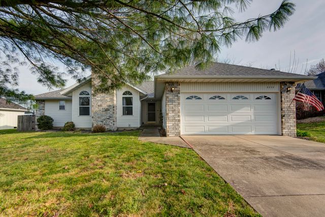 1111 W Verna Lane, Nixa, MO 65714