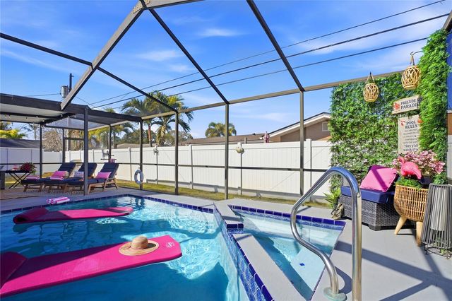 13945 106TH AVENUE, Largo, FL 33774