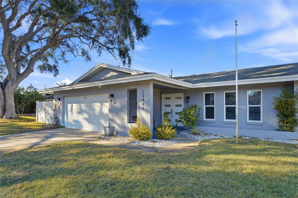 13945 106TH AVENUE, Largo, FL 33774
