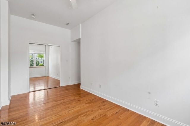 1 Grant St 1, Montclair Twp., NJ 07042