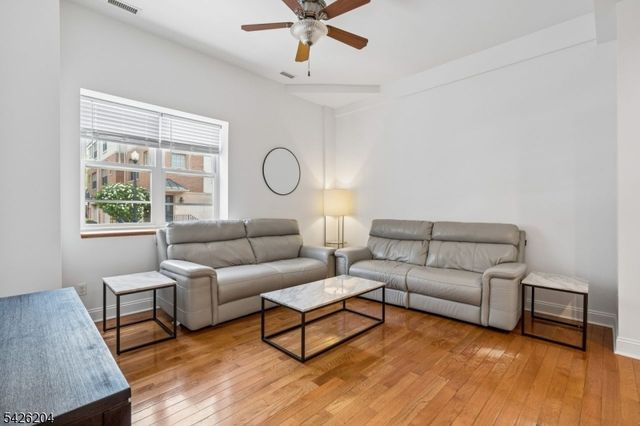 1 Grant St 1, Montclair Twp., NJ 07042