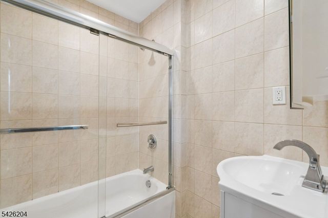 1 Grant St 1, Montclair Twp., NJ 07042