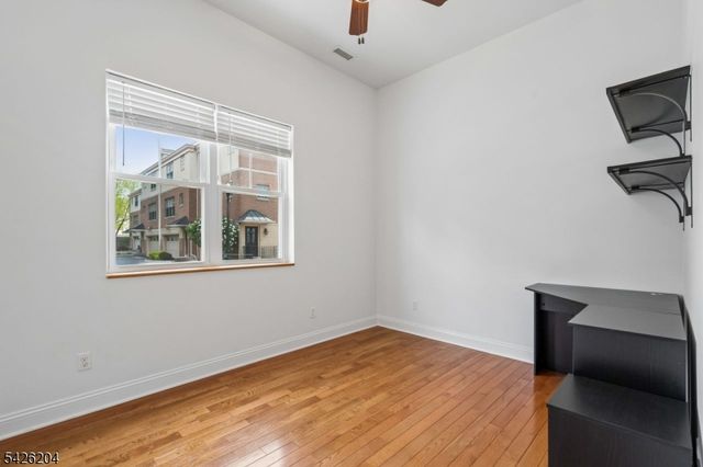 1 Grant St 1, Montclair Twp., NJ 07042