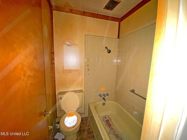 1608 Melrose Place, Clinton, MS 39056