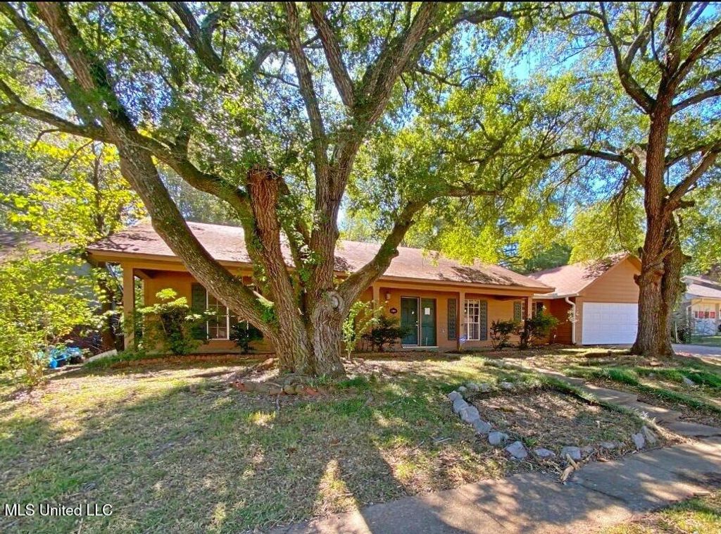 1608 Melrose Place, Clinton, MS 39056