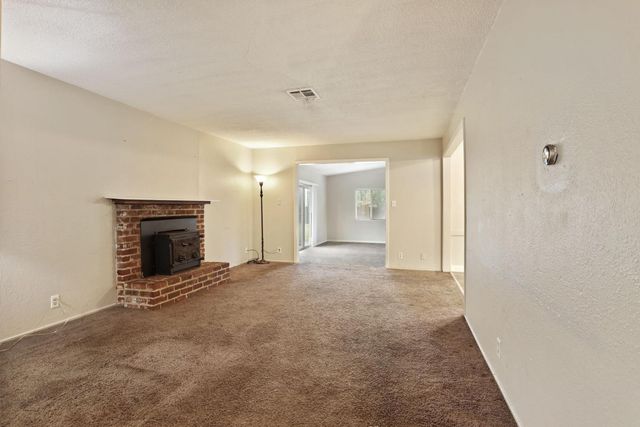 9033 Santa Maria Way, Stockton, CA 95210