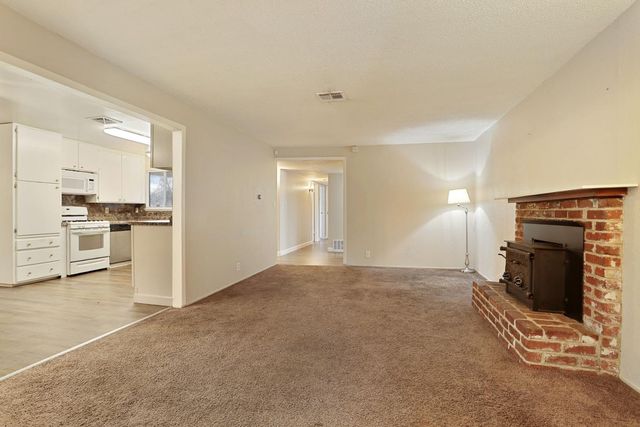 9033 Santa Maria Way, Stockton, CA 95210