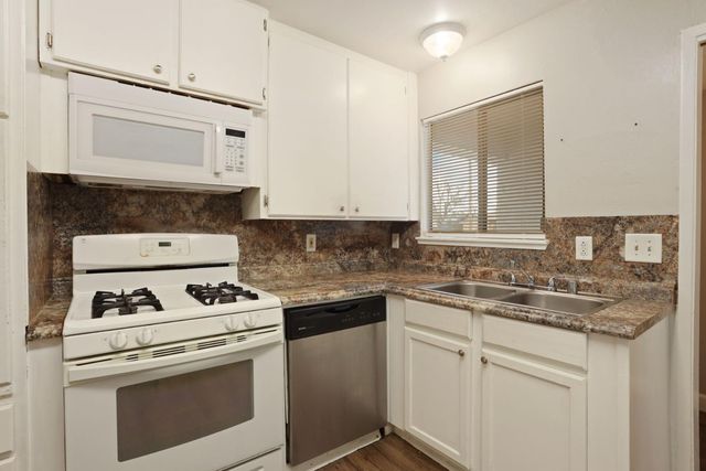 9033 Santa Maria Way, Stockton, CA 95210